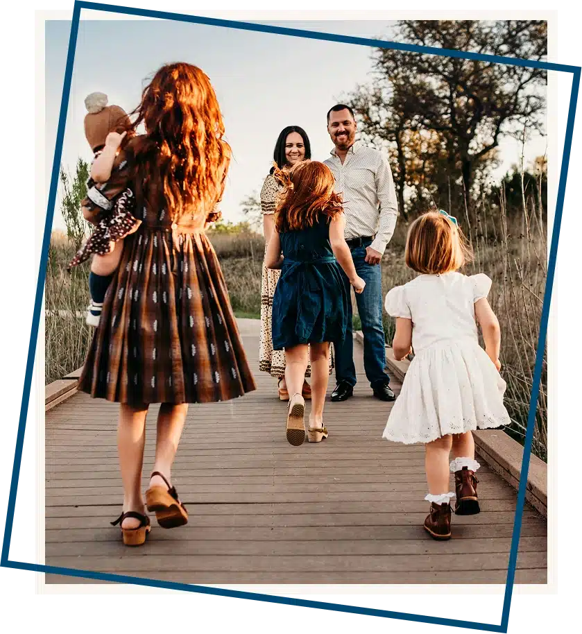 Teacher reading to children.